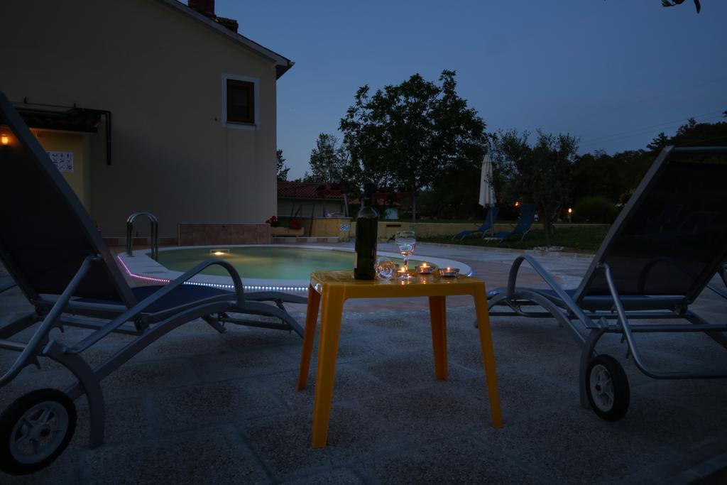 Mobile Homes Romantik Labin  Exterior foto